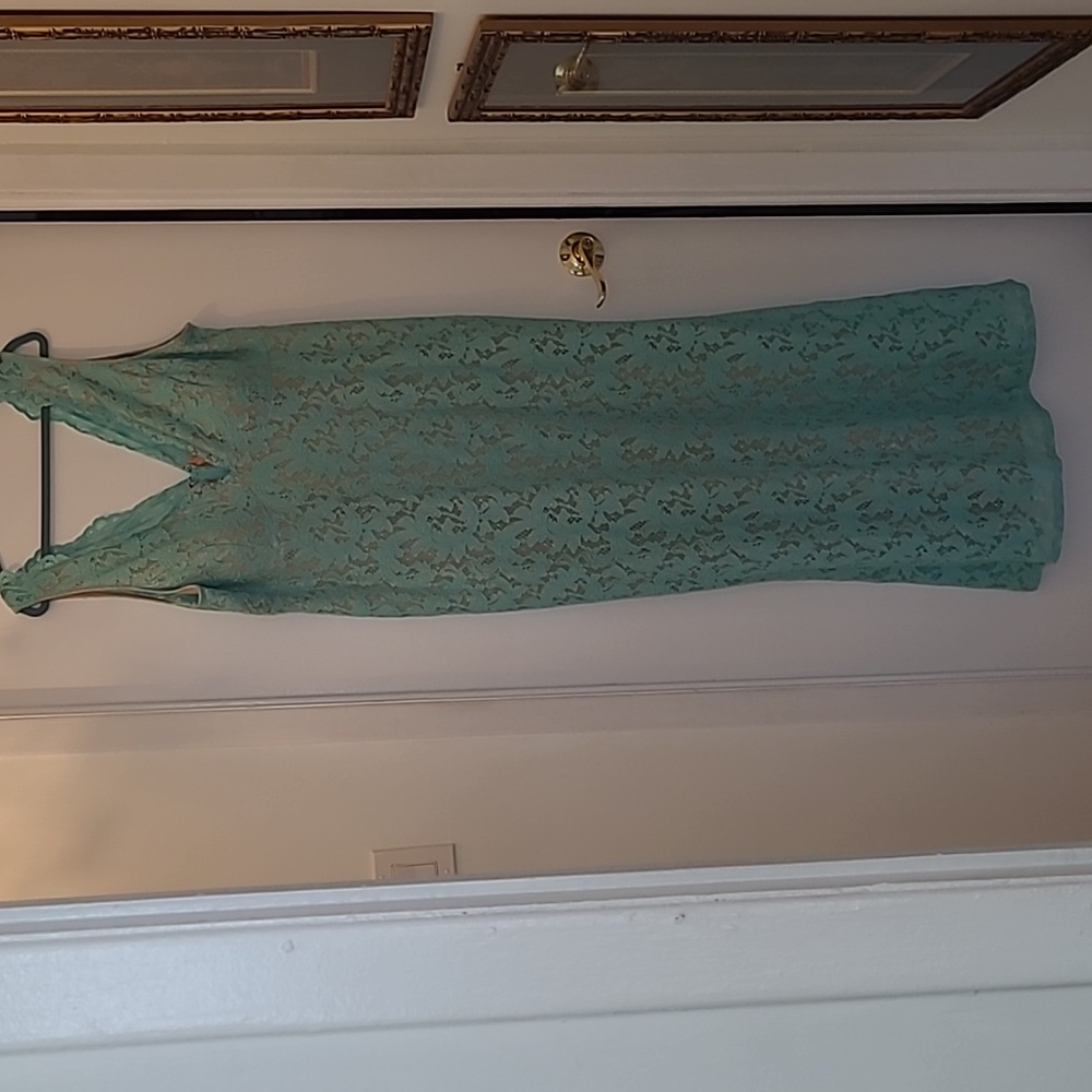 MERMAID AQUA MINT V- NECK GOWN